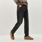 Stretchjeans mit schmal zulaufender Passform