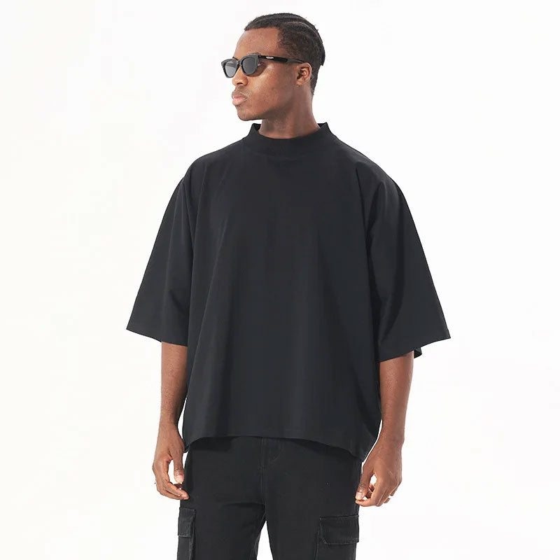 Kastenförmiges, kurzes T-Shirt aus schwerem Stoff