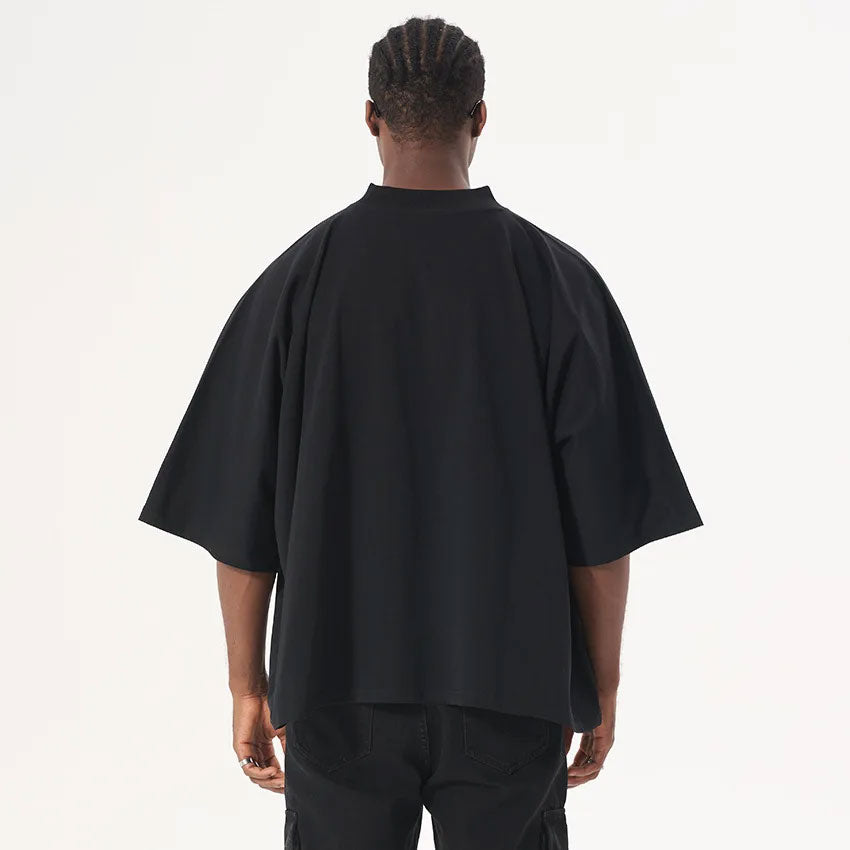 Kastenförmiges, kurzes T-Shirt aus schwerem Stoff