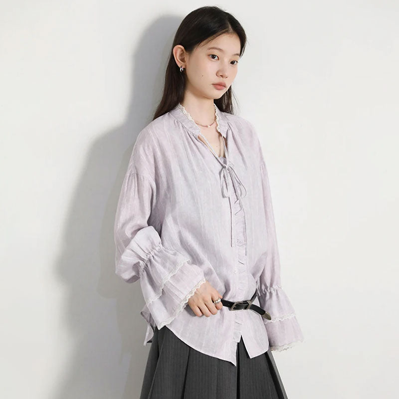 Lockere Bluse mit Stehkragen