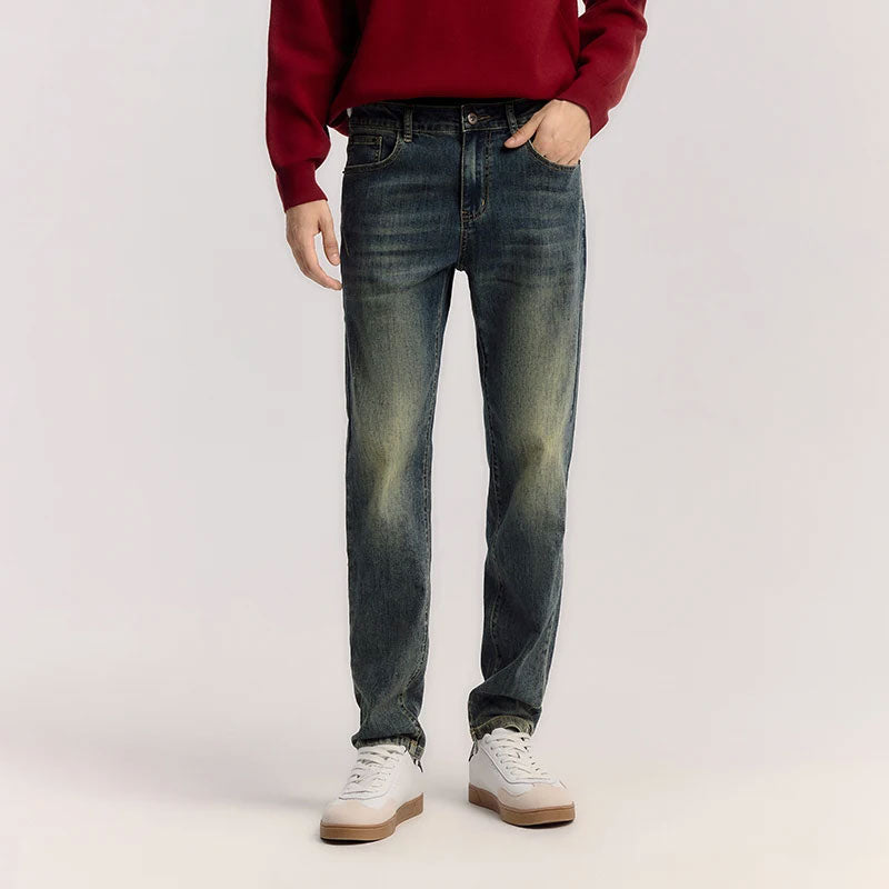Stretchjeans mit schmal zulaufender Passform